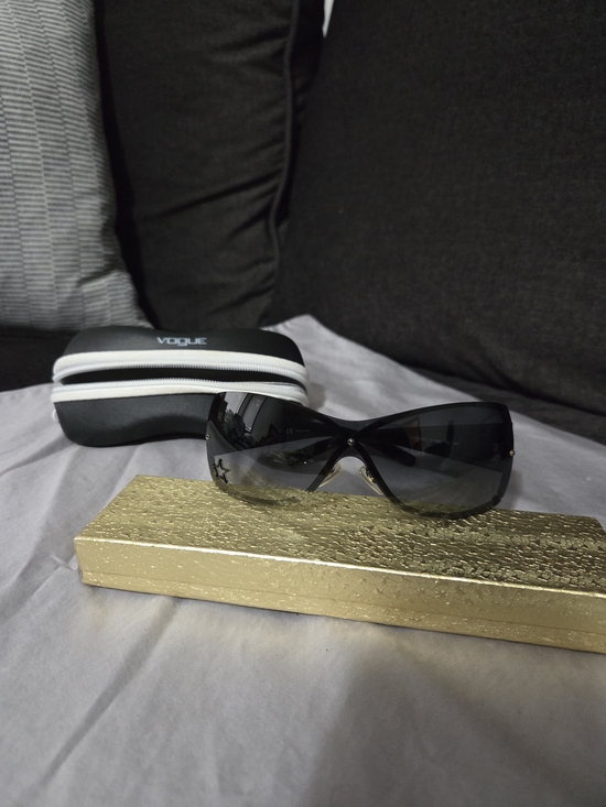 Vogue Accessories - Vogue Black Gradient Wrap Women's Sunglasses with Case